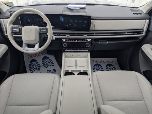 Used 2024 Hyundai Santa Fe SEL FWD image 18