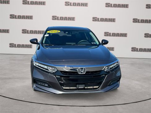 Used 2019 Honda Accord EX image 8