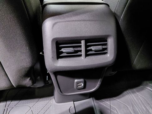 Used 2021 Chevrolet Equinox LT AWD/4WD image 31