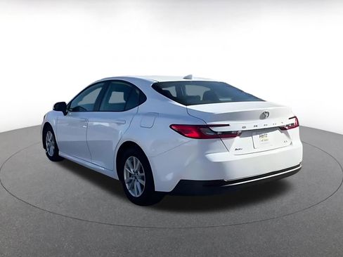 Used 2025 Toyota Camry LE image 14