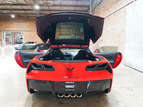 Used 2019 Chevrolet Corvette Stingray Coupe w/ Battery Protection Package RWD image 33