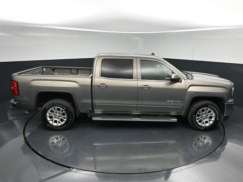 Used 2017 GMC Sierra 1500 SLE w/ SLE Value Package AWD/4WD image 22