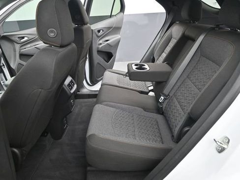 Used 2024 Chevrolet Equinox LT FWD image 14