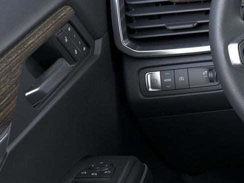 New 2025 GMC Acadia Denali w/ LPO, Floor Liner Package FWD image 22