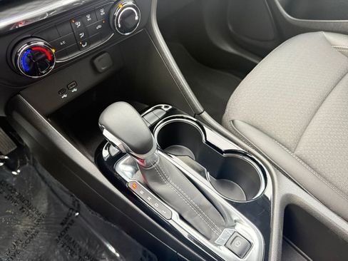 Used 2025 Buick Encore GX Preferred image 41