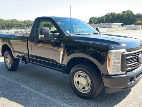 Used 2024 Ford F350 XL w/ Camper Package image 15