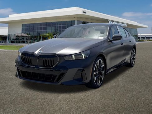 New 2026 BMW 540i xDrive AWD/4WD image 4
