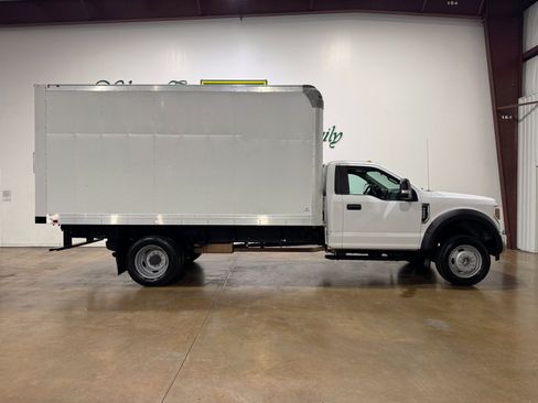 Used 2019 Ford F550 2WD Regular Cab Super Duty image 9