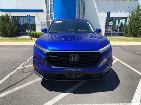 Certified 2025 Honda CR-V LX image 2