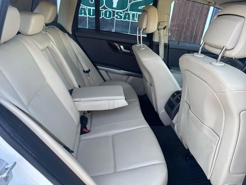 Used 2015 Mercedes-Benz GLK 350 4MATIC image 14