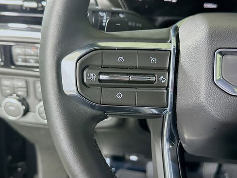 Used 2026 GMC Yukon Denali w/ Sun & Power Step Package AWD/4WD image 16