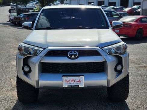 Used 2019 Toyota 4Runner SR5 Premium image 9