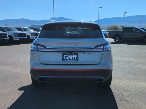 Used 2020 Lincoln Nautilus Reserve w/ Equipment Group 201A image 5