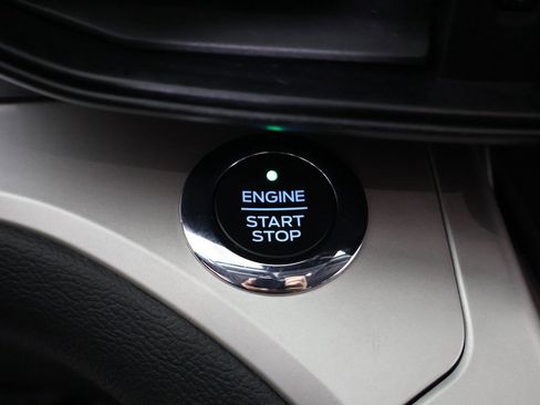 Used 2020 Ford Explorer XLT w/ Comfort Package image 44