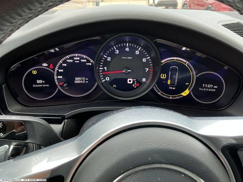 Used 2019 Porsche Cayenne AWD/4WD image 10