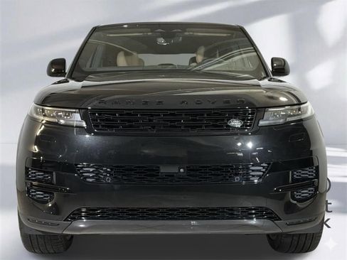Used 2025 Land Rover Range Rover Sport SE AWD/4WD image 24