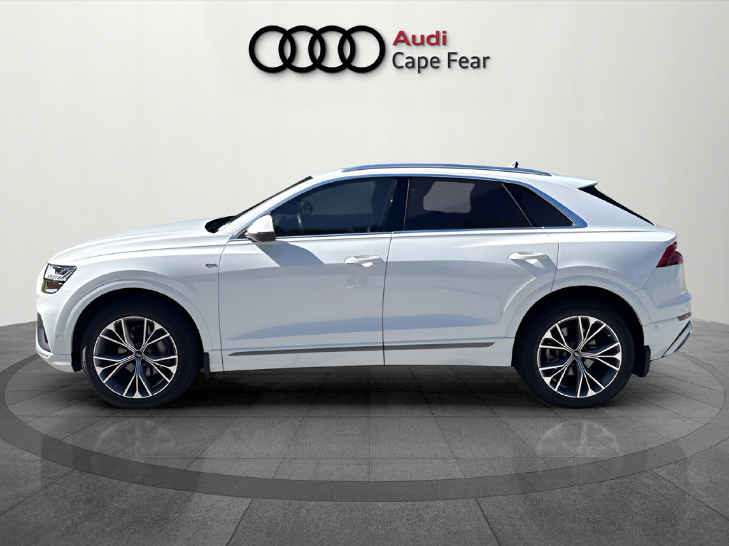 Used 2023 Audi Q8 Premium Plus AWD/4WD image 2