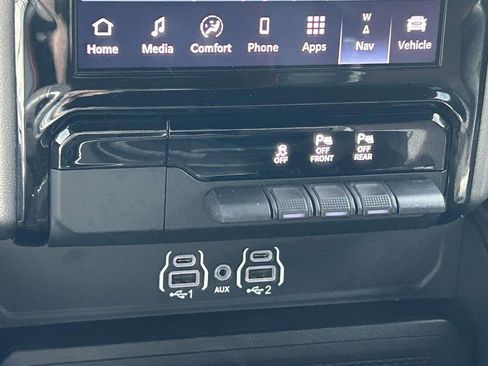 Used 2025 RAM 1500 Rebel AWD/4WD image 27