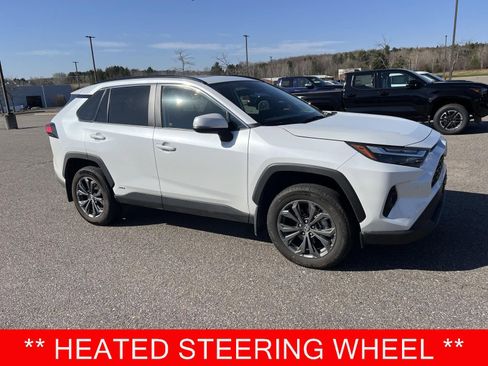 Used 2025 Toyota RAV4 XLE Premium w/ Weather Package AWD/4WD image 4