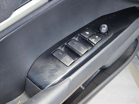 Used 2025 Toyota Camry LE image 10