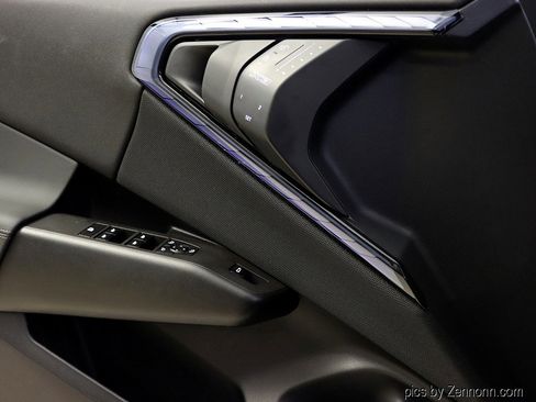 Used 2025 BMW X3 xDrive30i w/ Convenience Package image 21