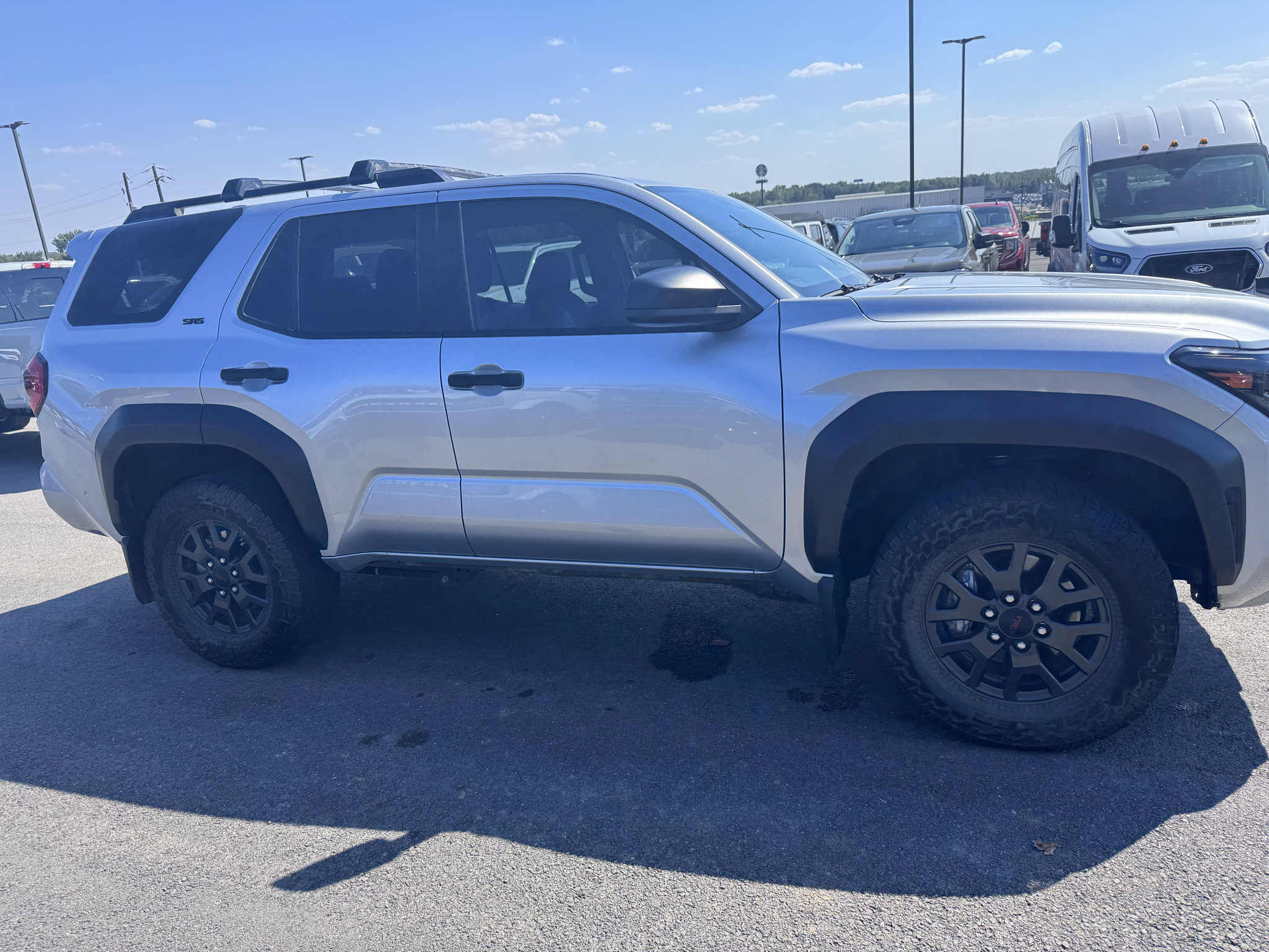 Used 2025 Toyota 4Runner SR5 AWD/4WD image 5
