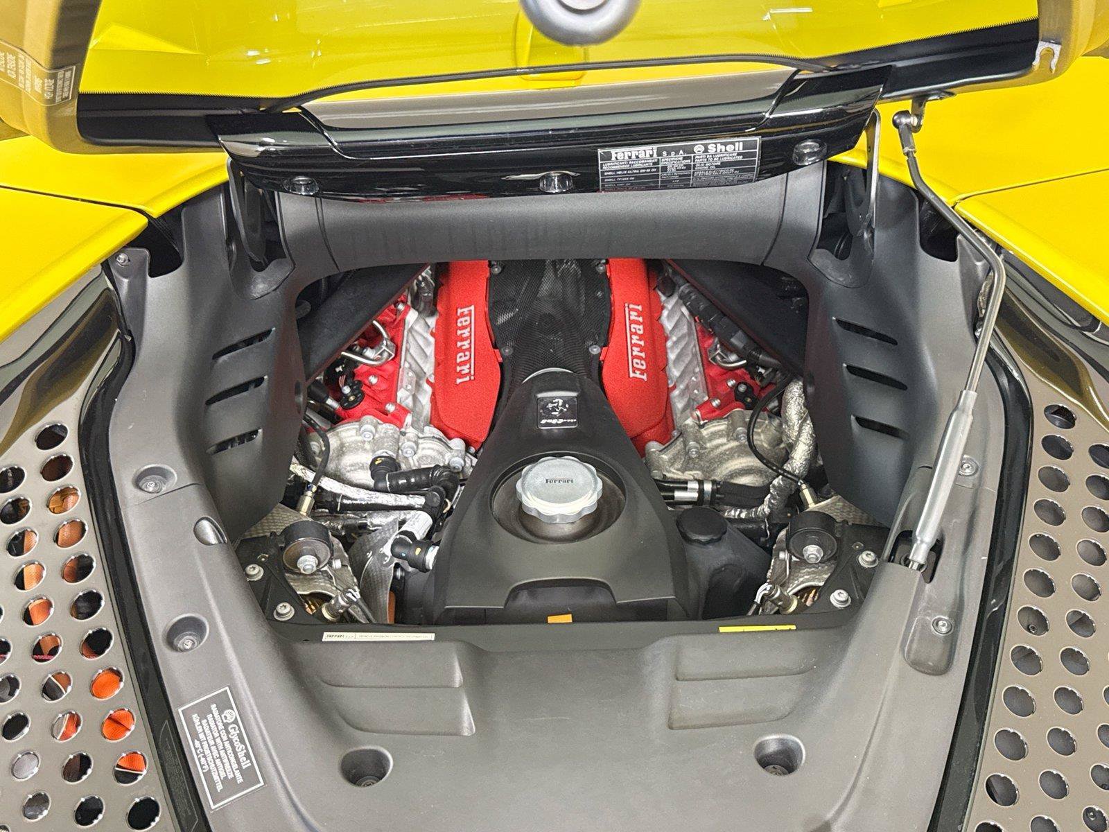 Used 2022 Ferrari SF90 Spider AWD/4WD image 22