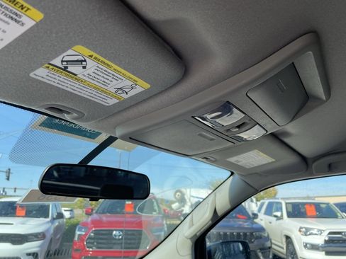 Used 2018 Nissan Frontier S image 21