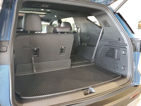 New 2026 Chevrolet Traverse Z71 w/ Enhanced Driving Package image 7