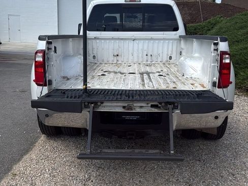 Used 2015 Ford F350 Lariat w/ Lariat Ultimate Package AWD/4WD image 9