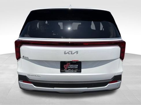 New 2026 Kia Carnival LX FWD image 6