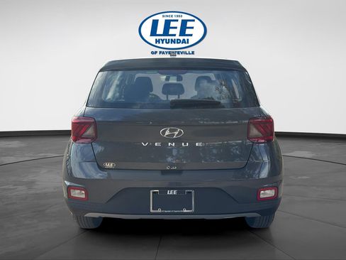 New 2026 Hyundai Venue SE image 5