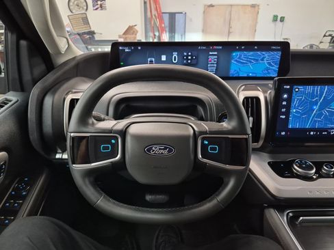Certified 2025 Ford Expedition Max Active AWD/4WD image 30