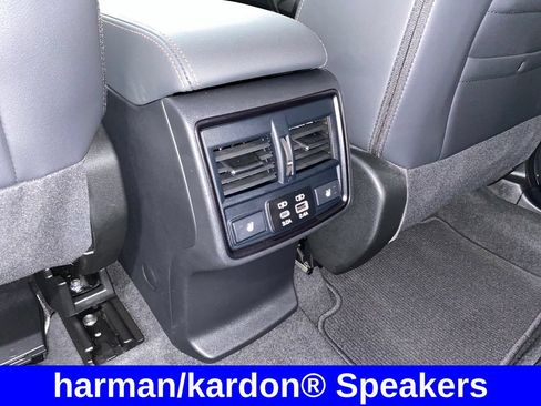 Certified 2025 Subaru Forester Touring AWD/4WD image 16