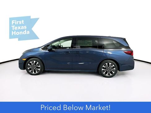 New 2026 Honda Odyssey Elite image 4
