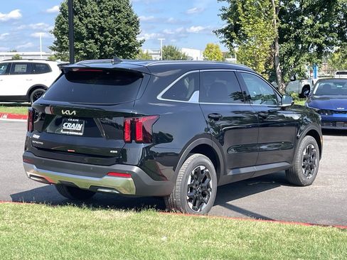 New 2026 Kia Sorento S image 8