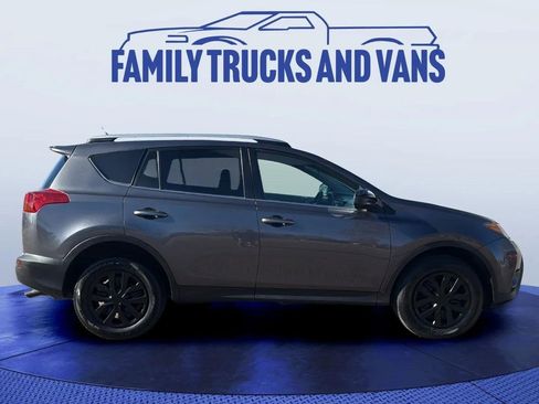 Used 2013 Toyota RAV4 LE image 6