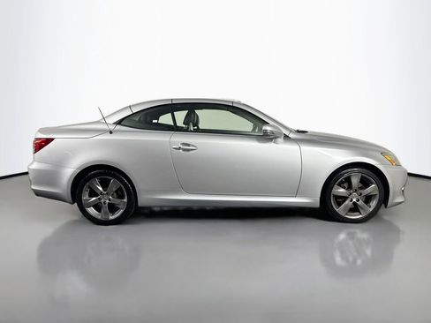 Used 2010 Lexus IS 250C image 4