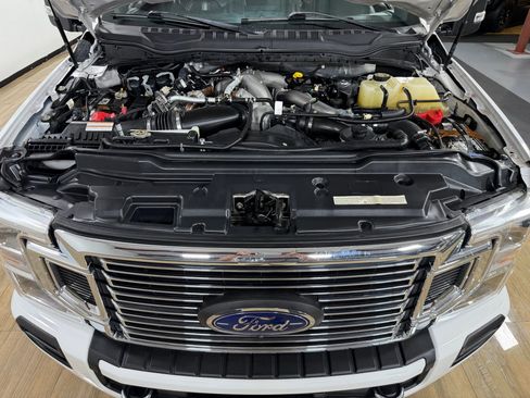 Used 2022 Ford F350 Platinum AWD/4WD image 11