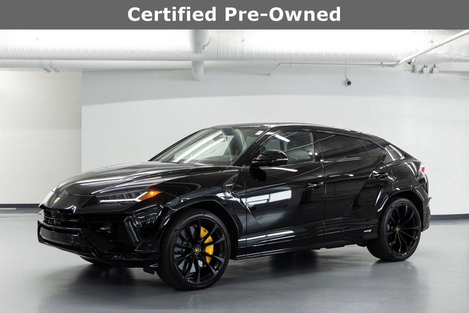 Used 2024 Lamborghini Urus S AWD/4WD image 2