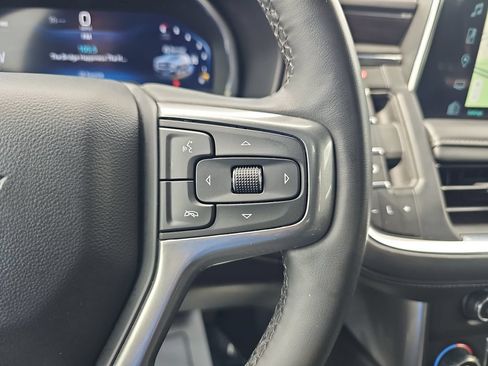 Used 2023 Chevrolet Tahoe Z71 w/ Luxury Package AWD/4WD image 18