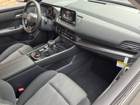 New 2026 Nissan Rogue SV w/ Cold Weather Package AWD/4WD image 8