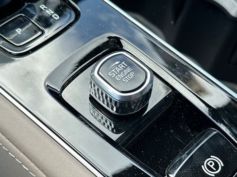 New 2026 Volvo XC90 B5 Plus image 20