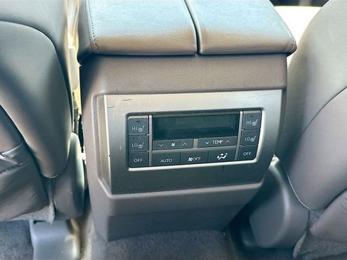Used 2017 Lexus GX 460 image 26