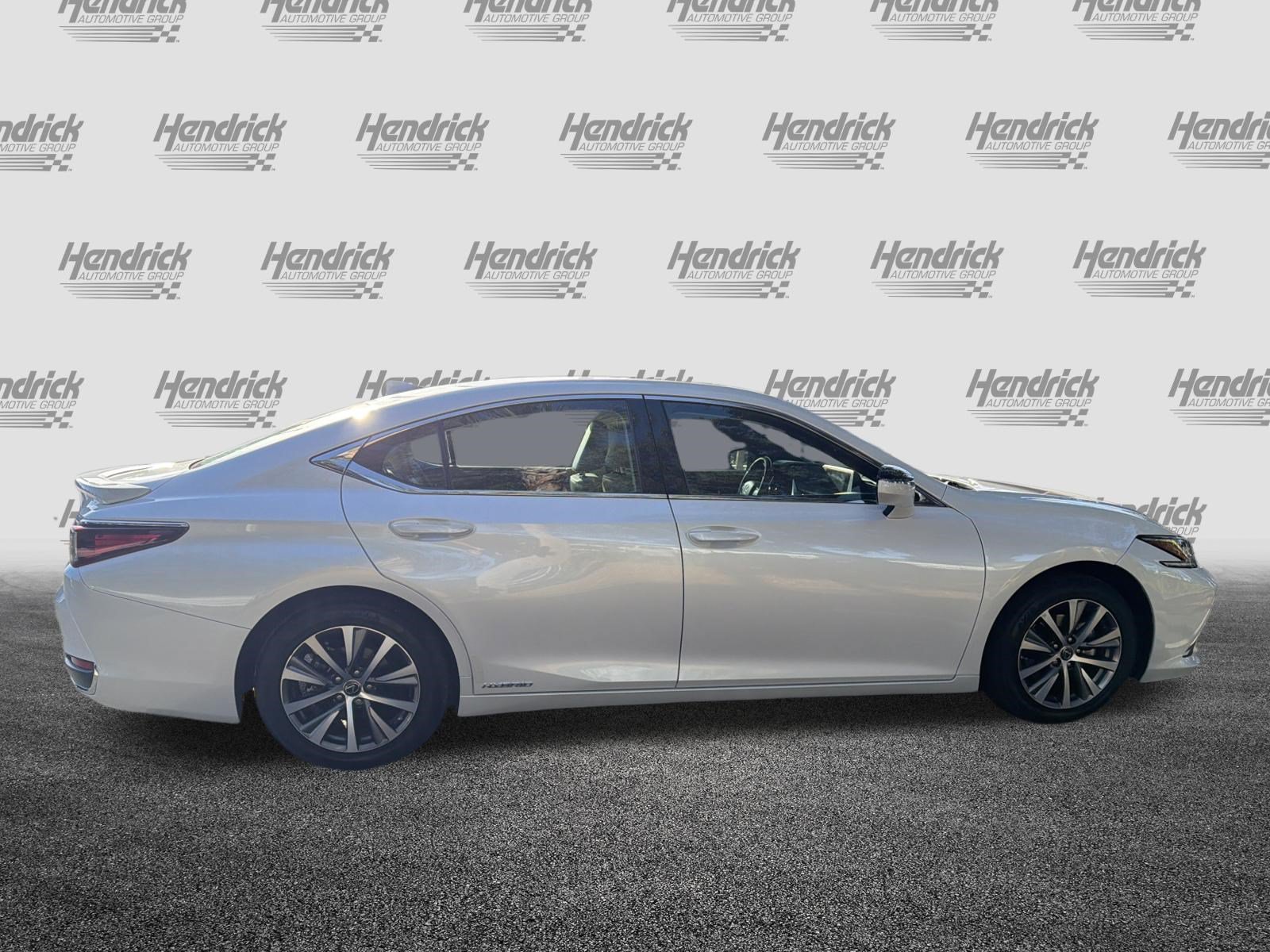 Certified 2020 Lexus ES 300h w/ Premium Package FWD image 10