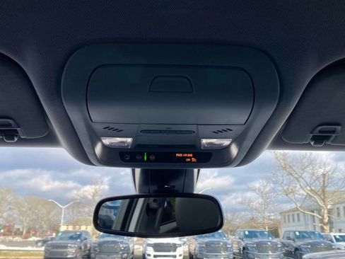 Used 2023 Chevrolet Blazer LT image 38