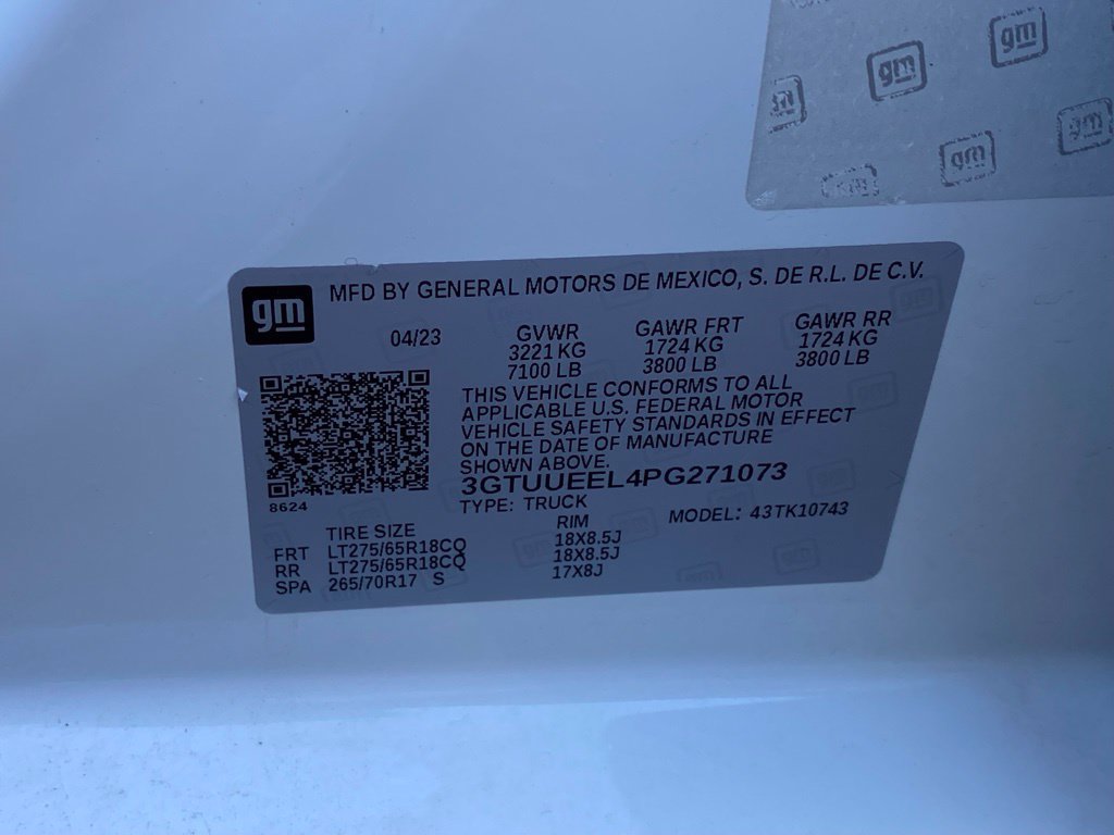 Used 2023 GMC Sierra 1500 AT4 w/ AT4 Premium Package AWD/4WD image 12
