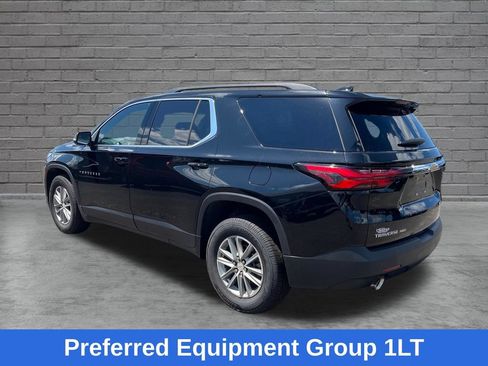 Used 2023 Chevrolet Traverse LT AWD/4WD image 3