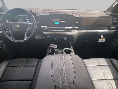 Used 2023 Chevrolet Silverado 1500 High Country w/ Technology Package RWD image 14