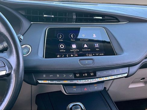 Used 2023 Cadillac XT4 Premium Luxury image 6